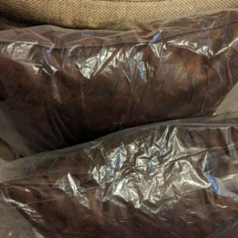 *NEW* Patricia Nash Faux Leather Pillows - Picture 2 of 2